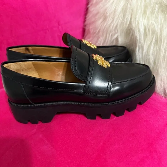 Tory Burch Black chunky Loafers with Gold Logo - Picture 2 of 6